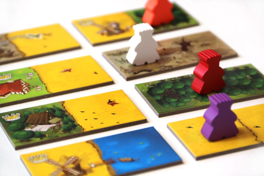 Queendomino (potrhaný obal)