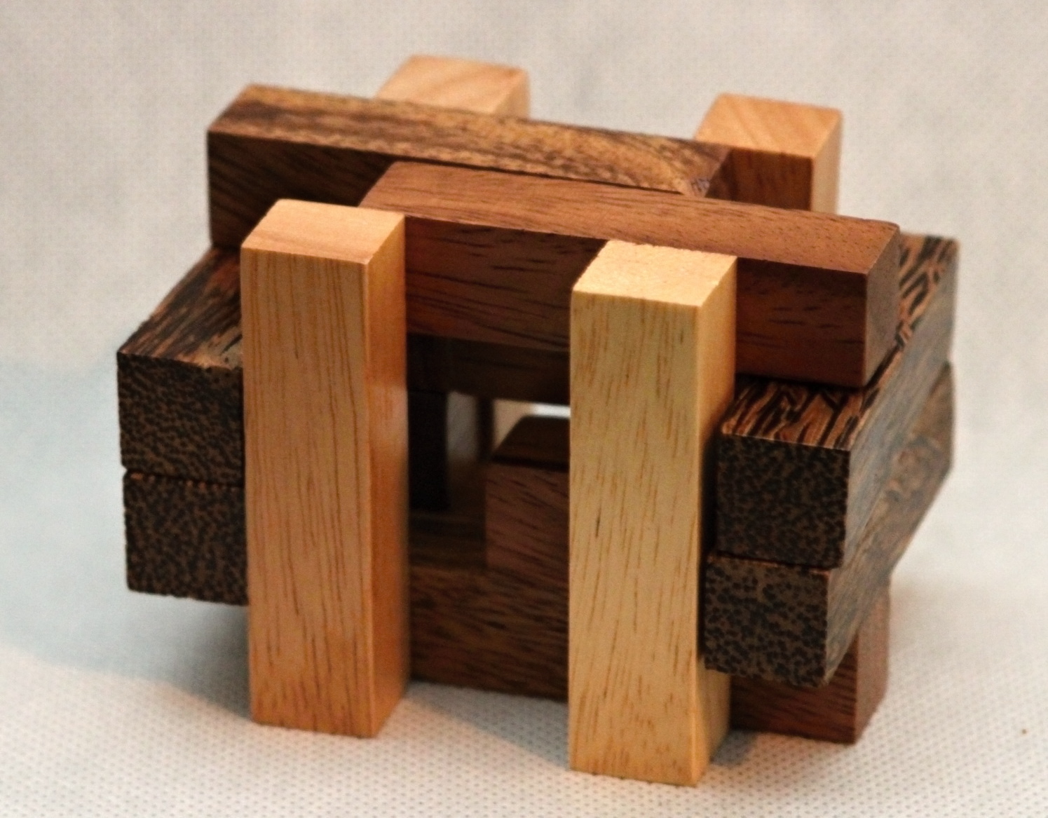 Hlavolam Philos cross kmot