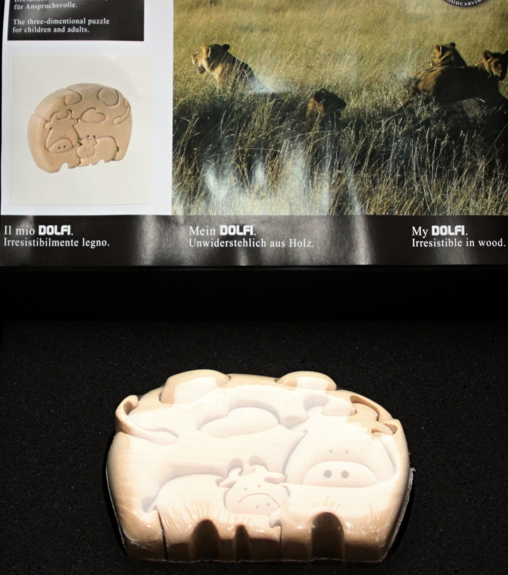 Cow Family Puzzle Dolfi