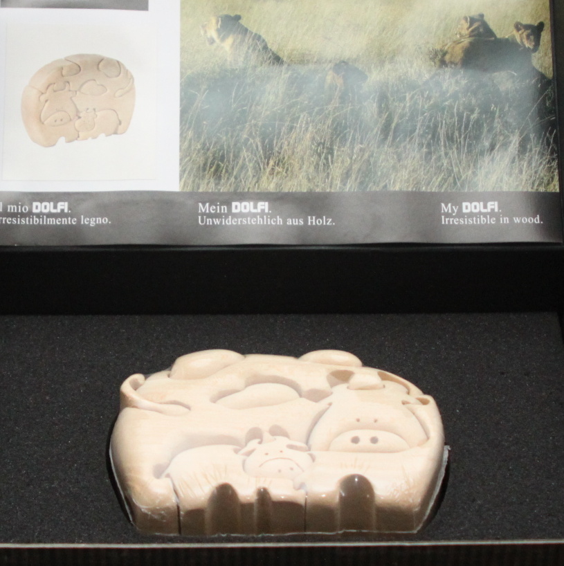 Cow Family Puzzle Dolfi