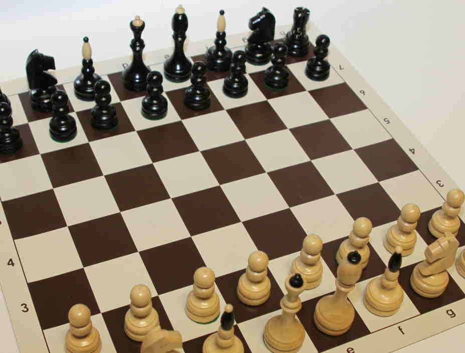 Klasická klubovka + šachovnice